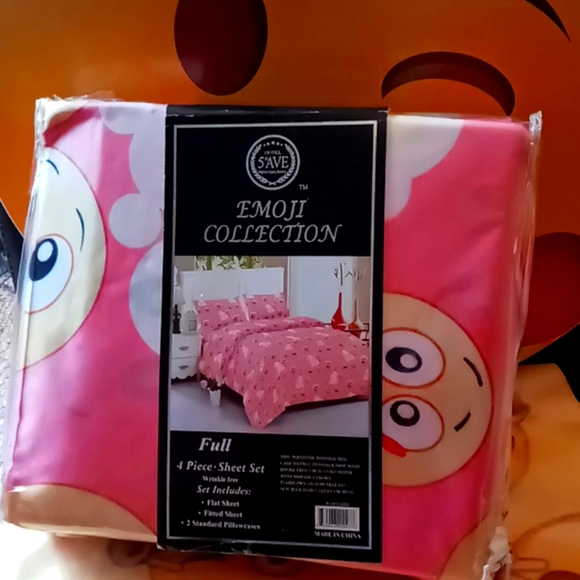 Emoji Bed Sheets